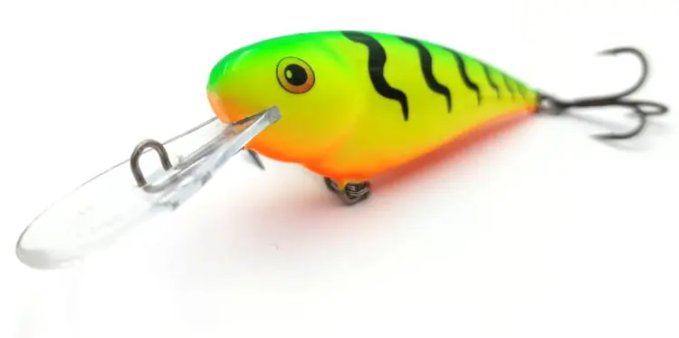 invader-plywajacy-wobler-7cm-dorado-ft (2).jpg