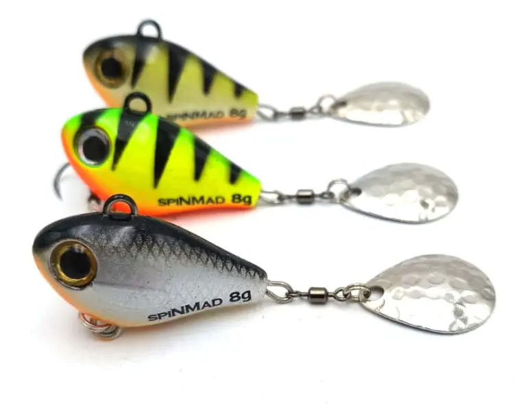 zestaw-spinmad-wirujace-ogonki-jigmaster-8g-3szt-a (3).jpg