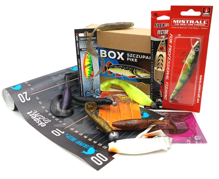 szczupak-100zl-gift-box-mystery-box-zestaw-wedkarski-prezent-dla-wedkarza (1).jpg