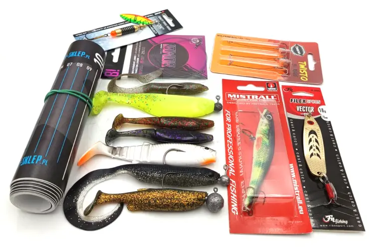 szczupak-100zl-gift-box-mystery-box-zestaw-wedkarski-prezent-dla-wedkarza (6).jpg