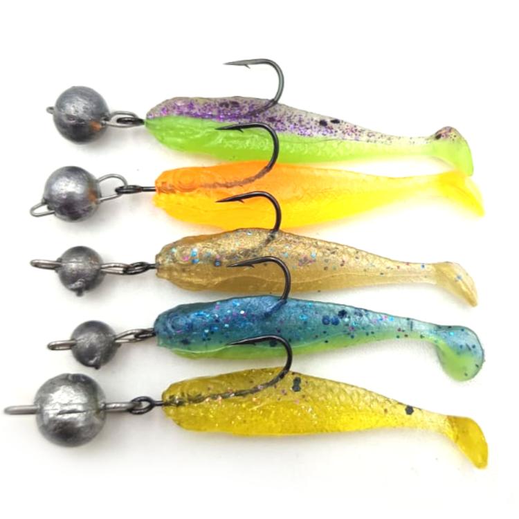 realistic-shad-matusiak-jazgarz-4cm-uzbrojone-gumki-na-okonia-czeburaszka.jpg