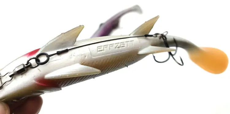 DAM-EFFZETT-PIKE-SEDUCER-23CM-UZBROJONE-GUMY-NA-SZCZUPAKA-DOZBROJKA-ZESTAW (1).jpg