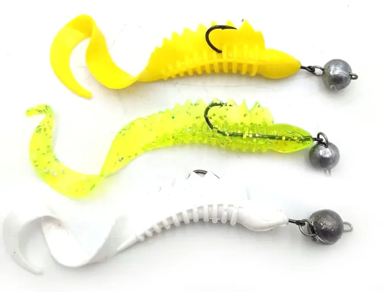 relax-viper-3-cale-uzbrojone-gumki-na-sandacza-okonia-szczupaka-na-czeburaszce (1).jpg