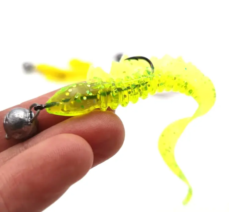 relax-viper-3-cale-uzbrojone-gumki-na-sandacza-okonia-szczupaka-na-czeburaszce (7).jpg