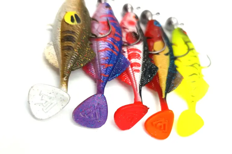 mikado-stickleback-8cm-zestaw-uzbrojonych-gumek-uv-na-sandacza (4).jpeg