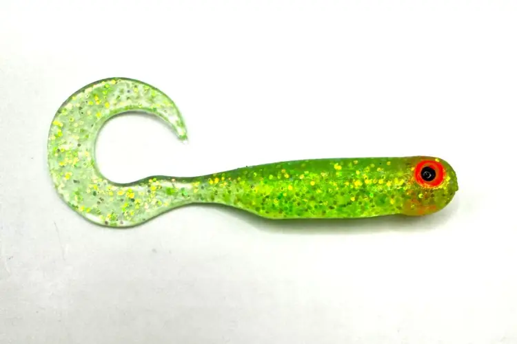 great-fish-gf1-twister-49mm-glitter-light-green (3).jpg