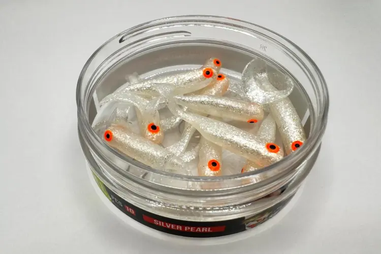 great-fish-gf1-twister-49mm-silver-pearl (2).jpg