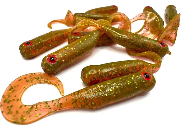 great-fish-gf1-twister-49mm-motor-oil-green (3).jpg