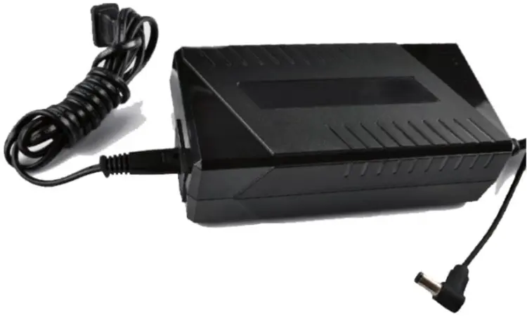 silnik-do-lodzi-elektryczny-haswing-ultima-3.0-bateria-ladowarka-12.JPG
