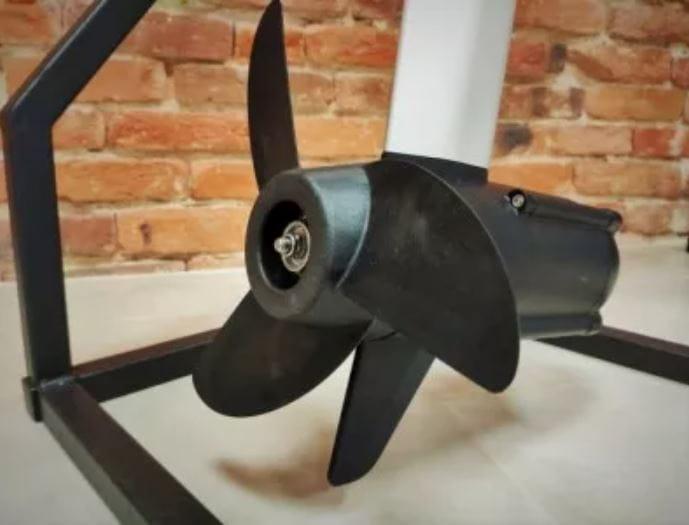 silnik-do-lodzi-elektryczny-haswing-ventura-5.0-f-pod-sterociag-10.JPG