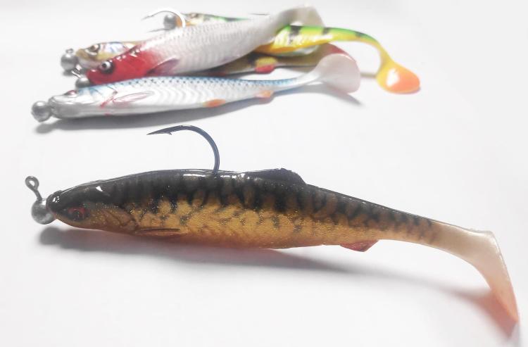 zestaw-przynet-gumowych-spinning-do-szczupaka-savage-gear-herring-shad-4.jpg