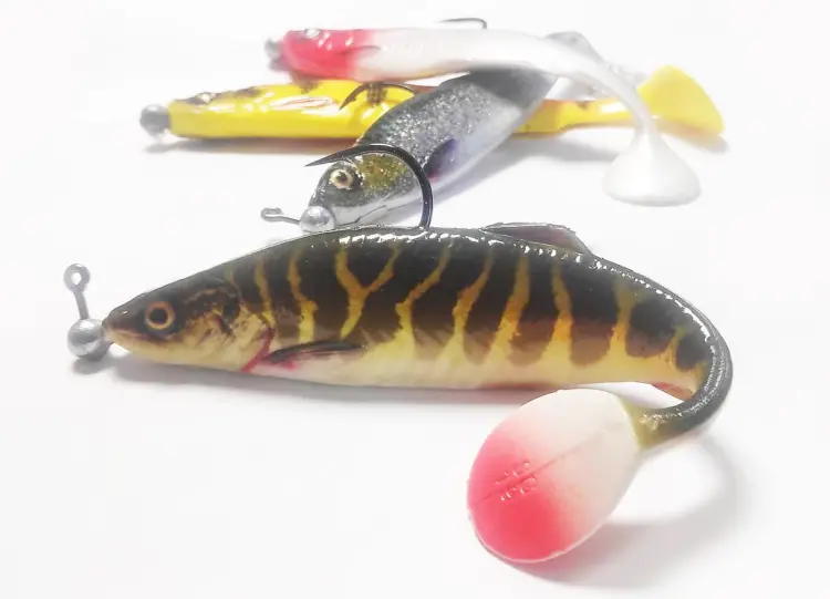 ZESTAW-UZBROJONYCH-GUM-NA-SZCZUPAKA-SUMA-SAVAGE-GEAR-HERRING-SHAD-19CM-45G-4.jpg