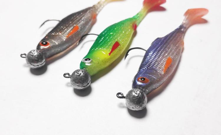 guma-berkley-realistic-roach-podobna-do-sewro-9CM-ZESTAW-uzbrojone-2.jpg
